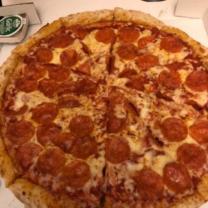 Pizza con Peperoni