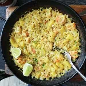 Arroz con camarones estilo thai