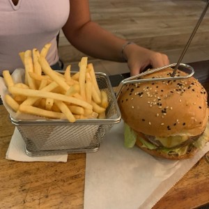 Hamburguesas - Nuestra cheese burger