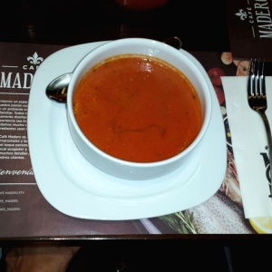 Sopa de tomates natural