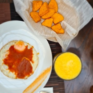 Huevos - Huevos rancheros con tortilla