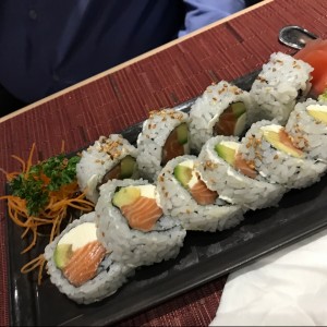 Rolls frescos - Alaska roll