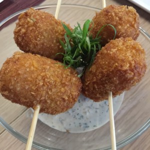 Croquetas de kani y grana padano