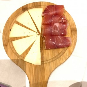 queso manchega jamon serrano