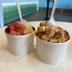 Frozen Yogurt con Toppings