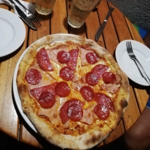 Pizza Rana Dorada