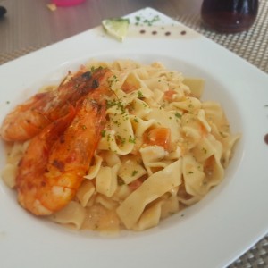 pasta fresca con camarones