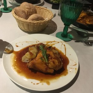 pollo confitado