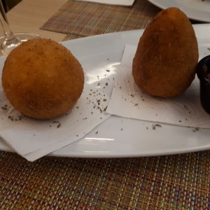 Arancini queso crema y jamon cocido