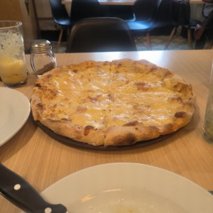Pizzas Especiales - Carbonara
