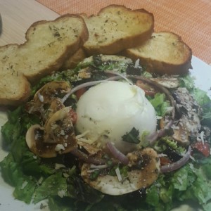 Ensaladas - Burrata Salad