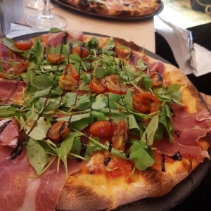 Pizzas Especiales - Dolomiti