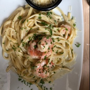 pasta alfredo de camarones 