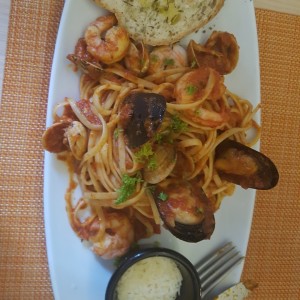 linguinni fruti di mare