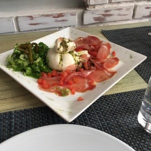 Antipasti - Burrata Especial