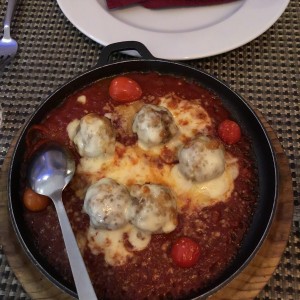 Albondigas de res y cerdo