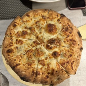 Pizza Quattro quesos