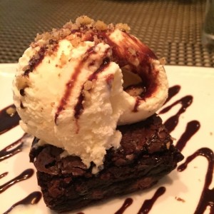 Postres - Brownie con Helado