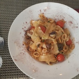 Pappardelle a la Santorini