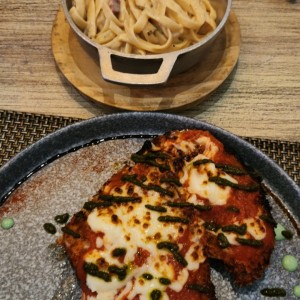 Milanesa de Pollo a la Parmesana