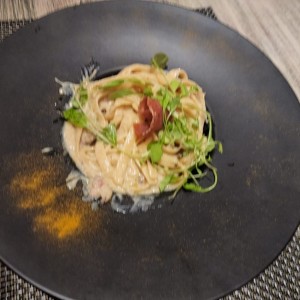 Fettuchini con hongos presunto seco con quedo