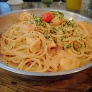 Spaguetti con camarones