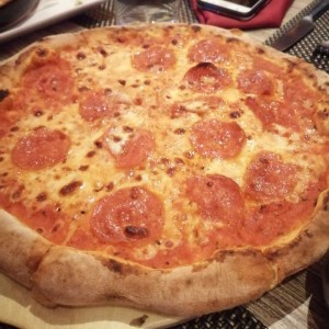 Pizza de peperoni extranjero