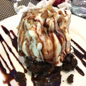 Postres - Brownie con Helado