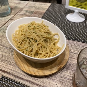 Spaghetti al oleo