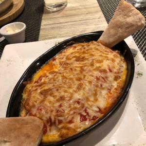 lasagna y pan tostado