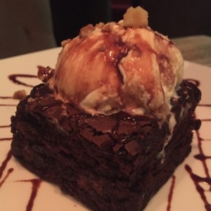 Postres - Brownie con Helado