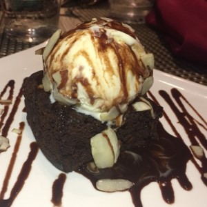 Postres - Brownie con Helado