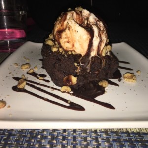 Postres - Brownie con Helado