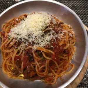 vermicelli con filete de res