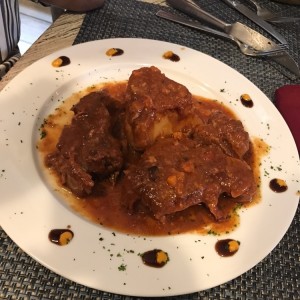 Ossobuco de Res con Linguini a la Crema