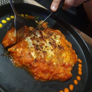 carne de res y salsa napolitana 