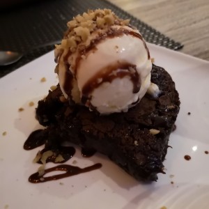 Postres - Brownie con Helado