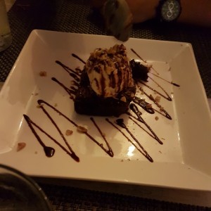 Postres - Brownie con Helado