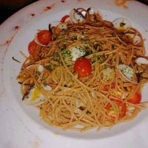 Spaghetti al vongole