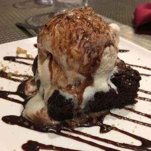 Postres - Brownie con Helado