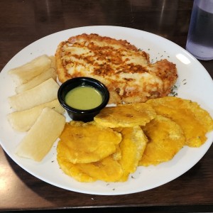 Platos Principales - Parmesana de Pollo