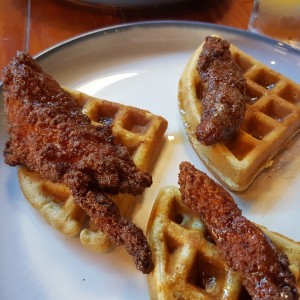 waffles con chicken 