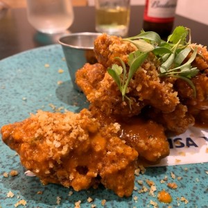 buffalo blue chesse crumble wings