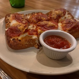 Pizza Detroit 