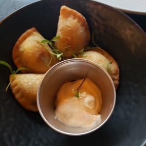 Empanaditas de zuchini y queso