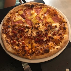 Pizzas - Hawaiana y Crispy Bacon
