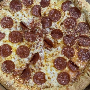 Pizza Super Cheese Familiar