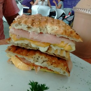 bagel de desayuno con pavo 