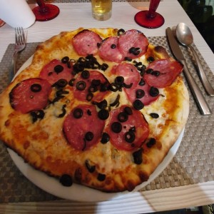 Pizza Tozcana