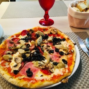 pizza capricciosa 